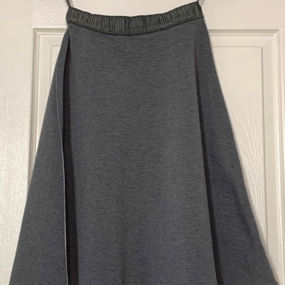 HD in Paris Gray Flared Skirt - Picture 1 of 5